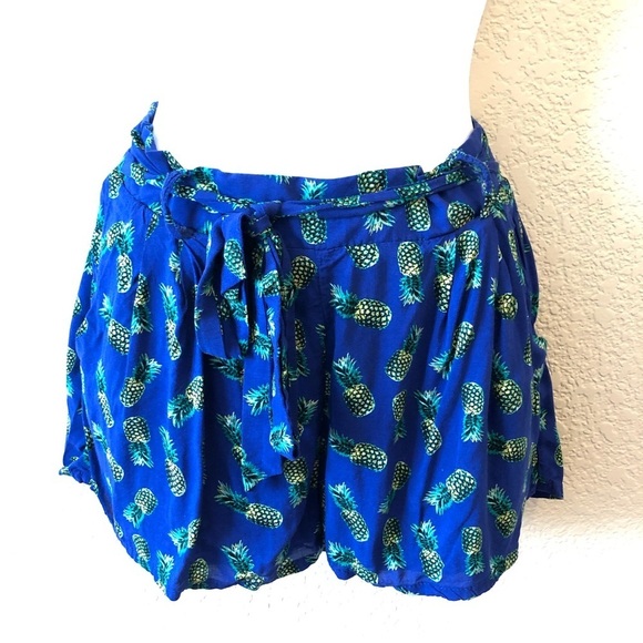 Alya Pants - Alya pineapple shorts blue fabric shorts small